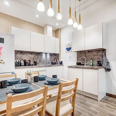 Apartment Sauna 4 Bedrooms With Parking *